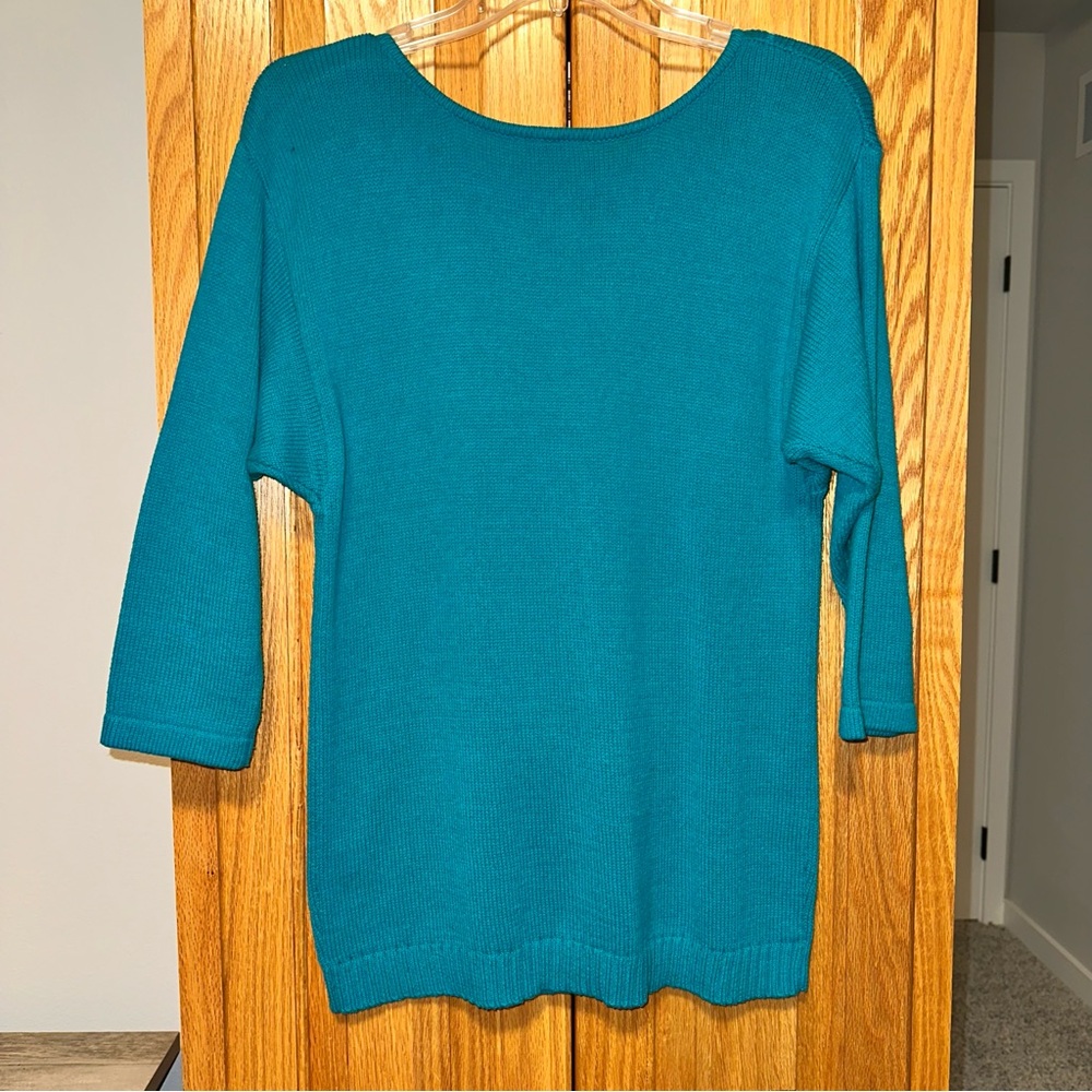 AGB Women's Teal Crew Neck Sweater size S NWOT - Picture 2 of 3